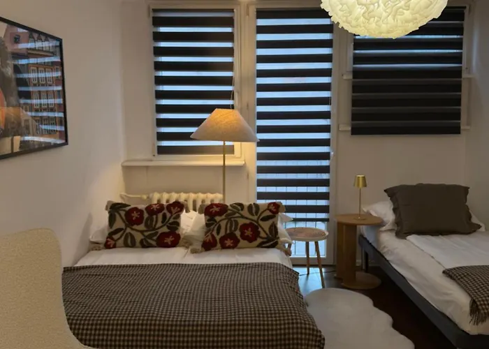 Srodmiescie Apartman *