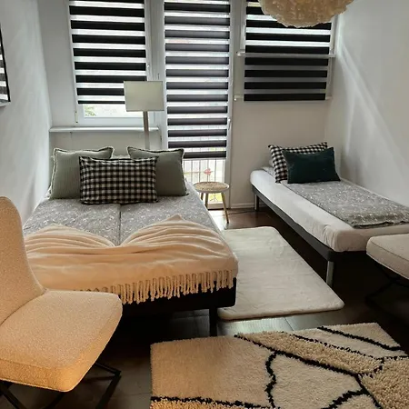 Srodmiescie Apartment *